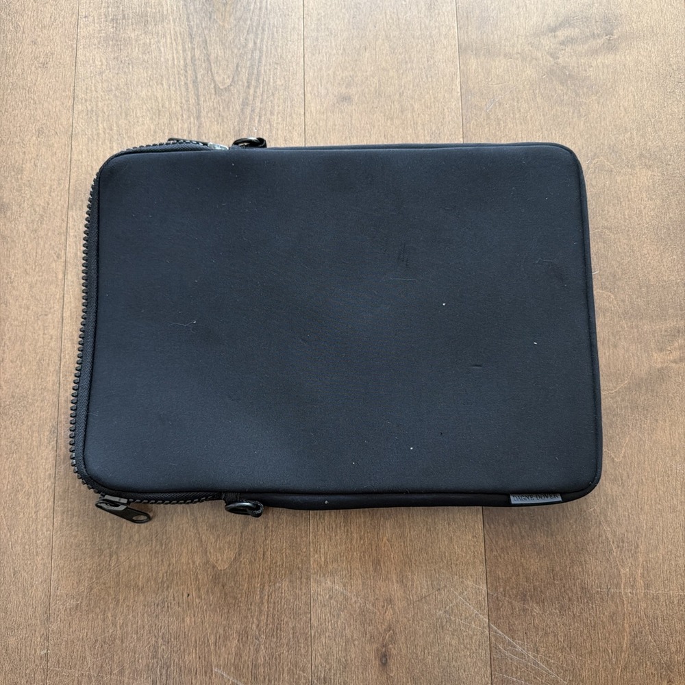 Dagne Dover Padded Laptop Sleeve Black Zipper Minimalist Used No Strap